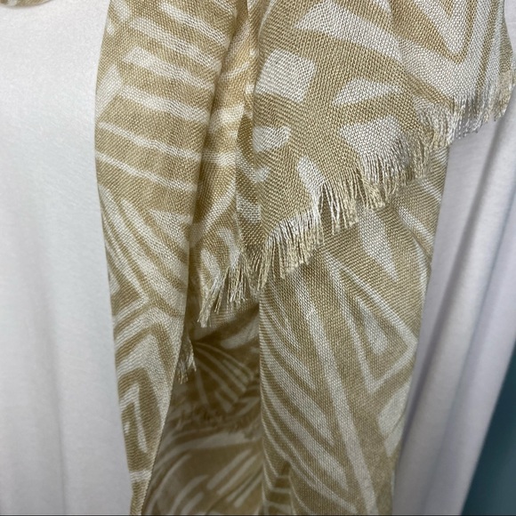 Patterned Scarf - Picture 3 of 3